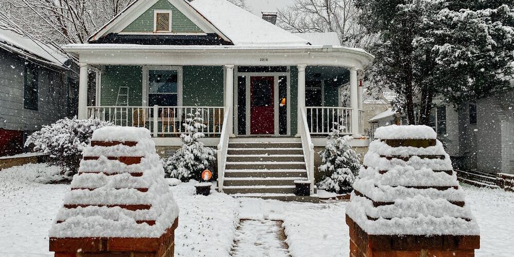 Murray | Lobb Attorneys - Texas’s Winter Storms: Avoid Getting Scammed by Contractor Fraud